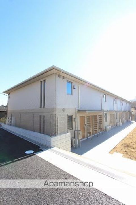 東京都武蔵村山市中央3丁目の賃貸アパートの外観