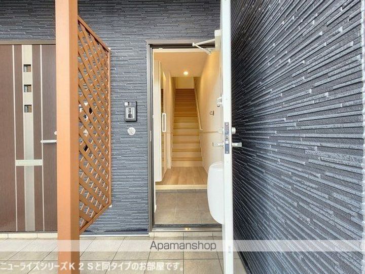 埼玉県加須市花崎北2丁目の賃貸アパートの玄関