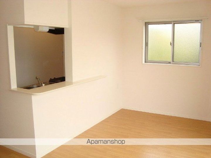 メルヴェールハイム102の居間