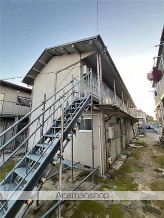 東田荘B棟の外観