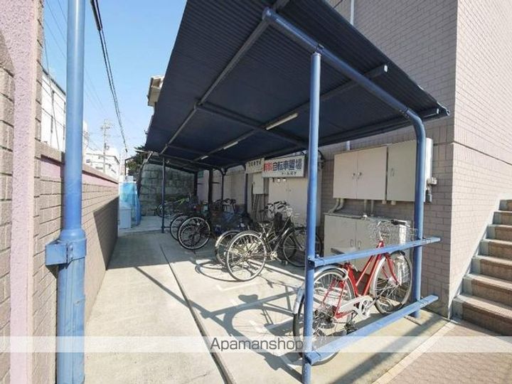 ドール滝子406の外観