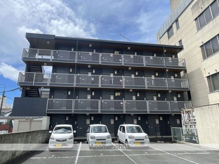 レオパレスBANCHOUの外観