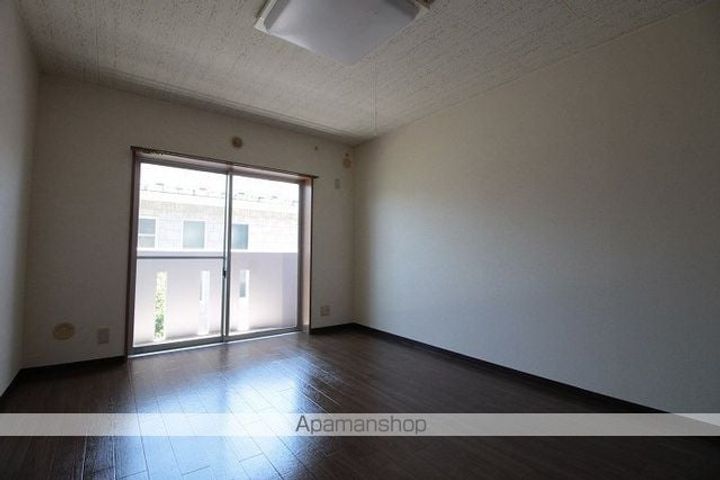 ハイツ原202の内装