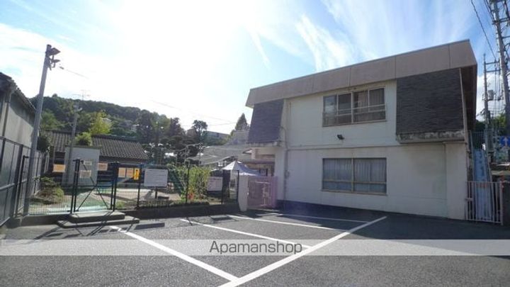 ザリーナ西広島の周辺