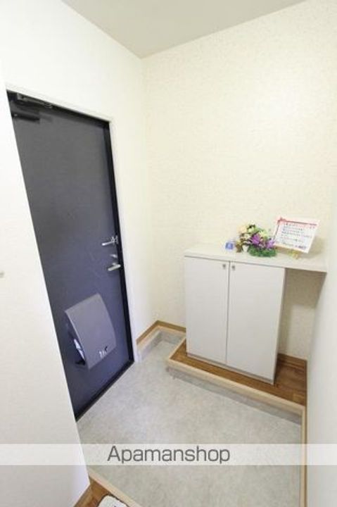 ジュネスTOSHIの玄関