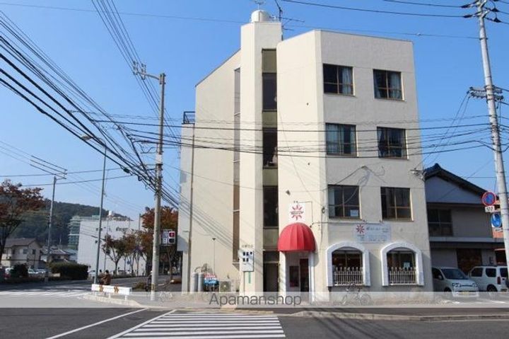 寺岡ビル2Fの外観