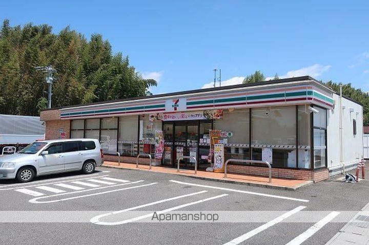 ブリリアントの周辺