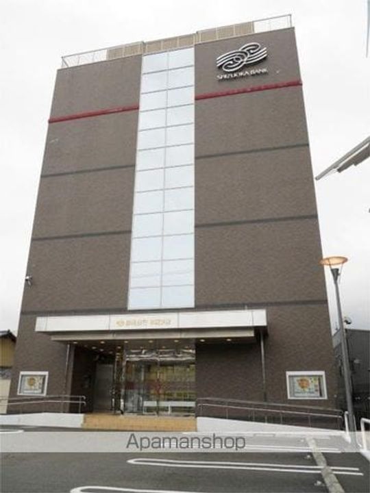 グレース草薙104の周辺