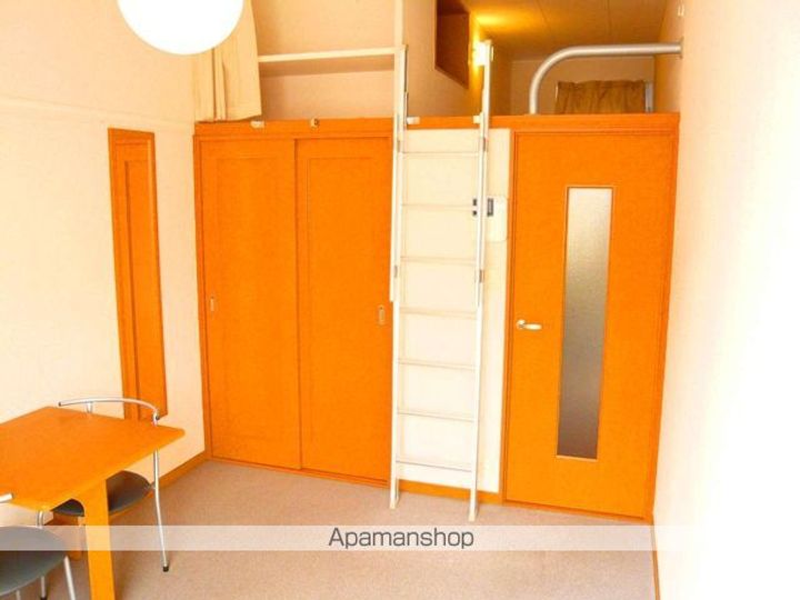 レオパレスグレール取手新町の居間