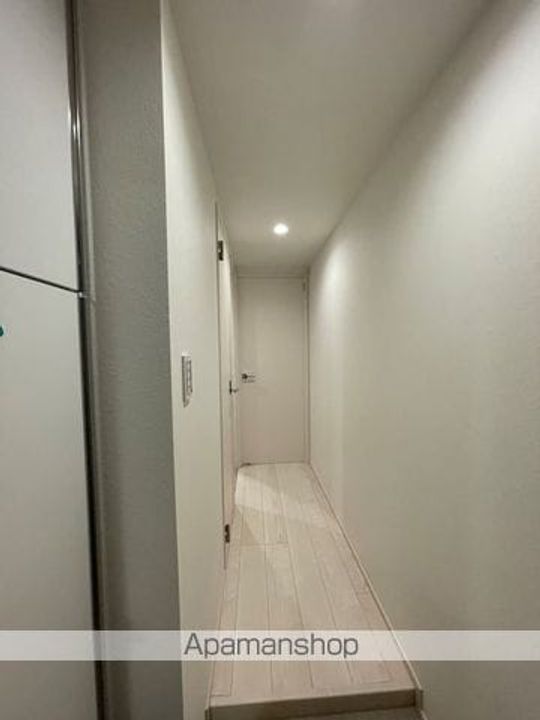 東京都新宿区北新宿2丁目の賃貸マンション107号室の玄関