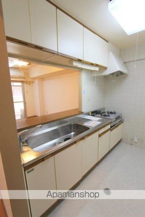香川県高松市鶴市町の賃貸マンションのキッチン