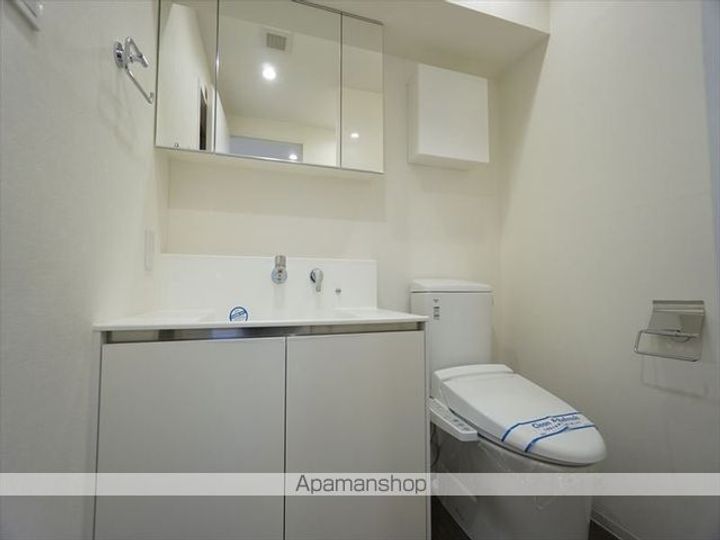 愛知県名古屋市東区泉2丁目の賃貸マンション201の内装