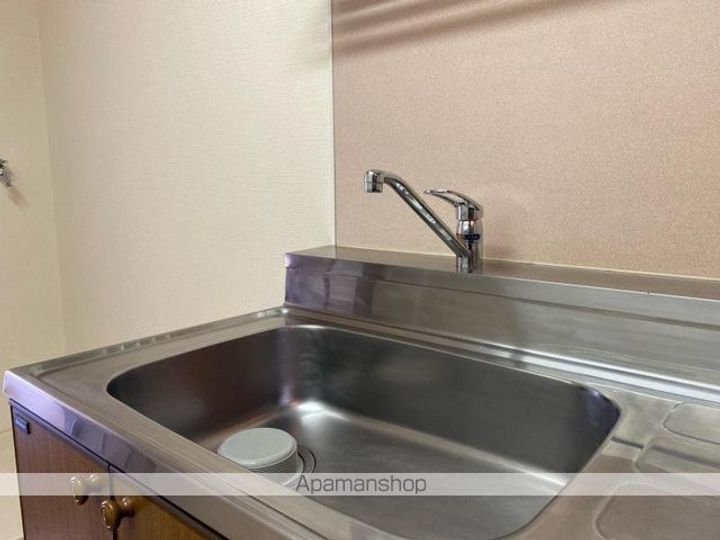 香川県高松市松縄町の賃貸マンションの内装