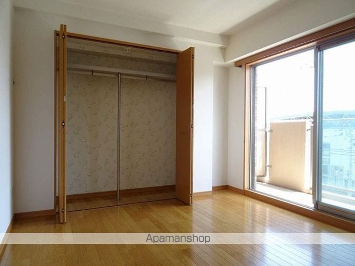 サーティラブの居間