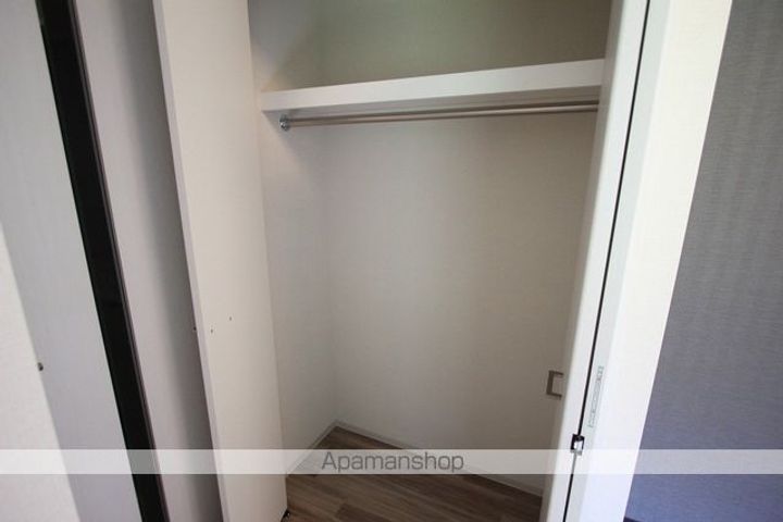 東京都立川市曙町3丁目の賃貸マンションの内装