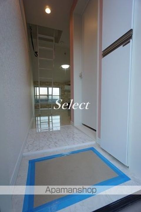 神奈川県横浜市磯子区杉田3丁目の賃貸アパートの玄関