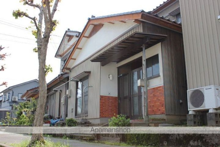 福井県福井市南四ツ居2丁目(一戸建)の賃貸物件戸建ての外観