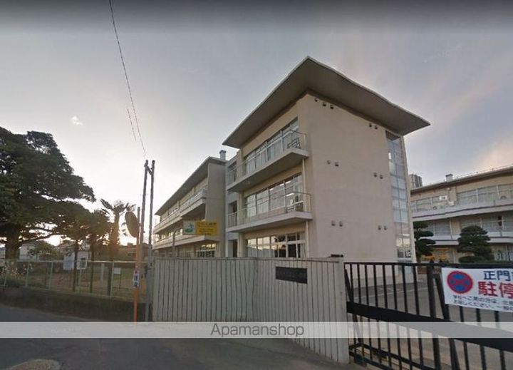 エルヴィーナ旭ヶ丘B棟102の周辺