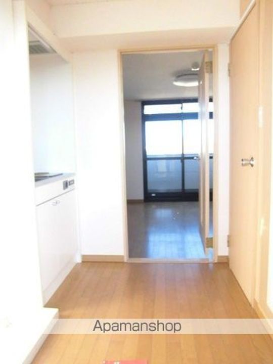 レオパレスSUNNY VILLAGEの玄関