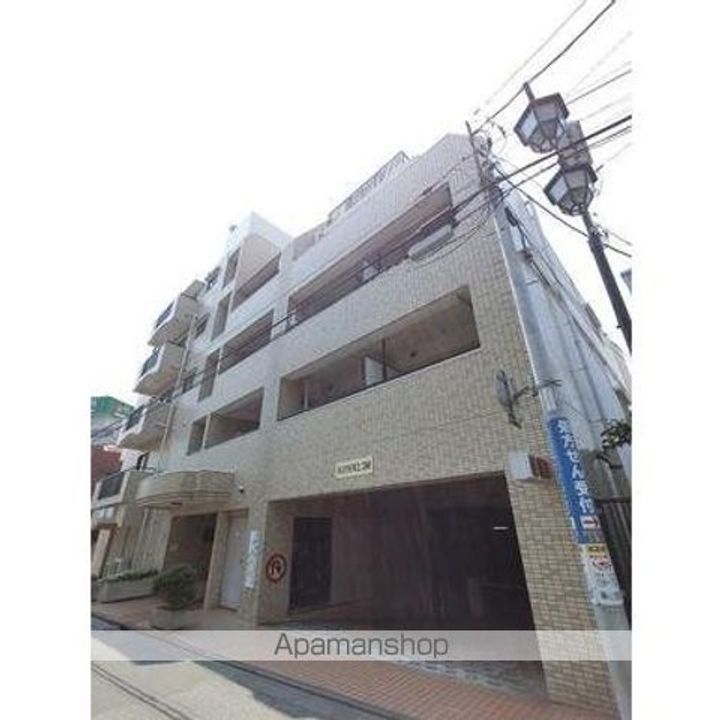 ファミーユ第2前川ビルの外観