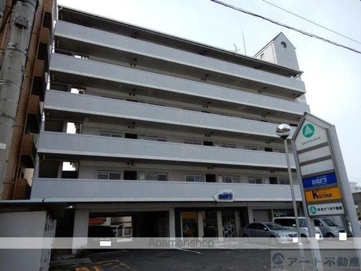 エル.エスパシオの外観