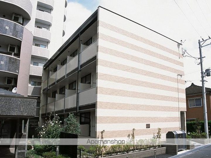 レオパレス天神302の外観