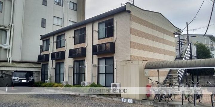 レオパレスホープステイの外観