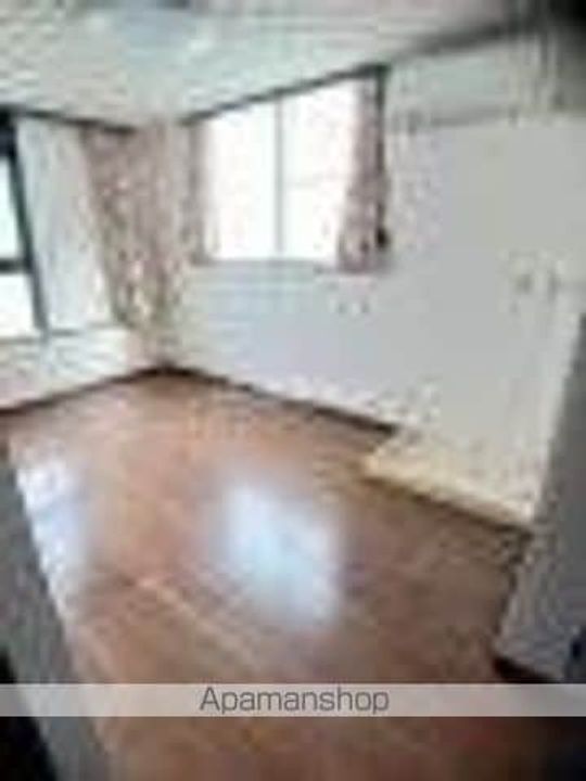 ローランドミューズの居間