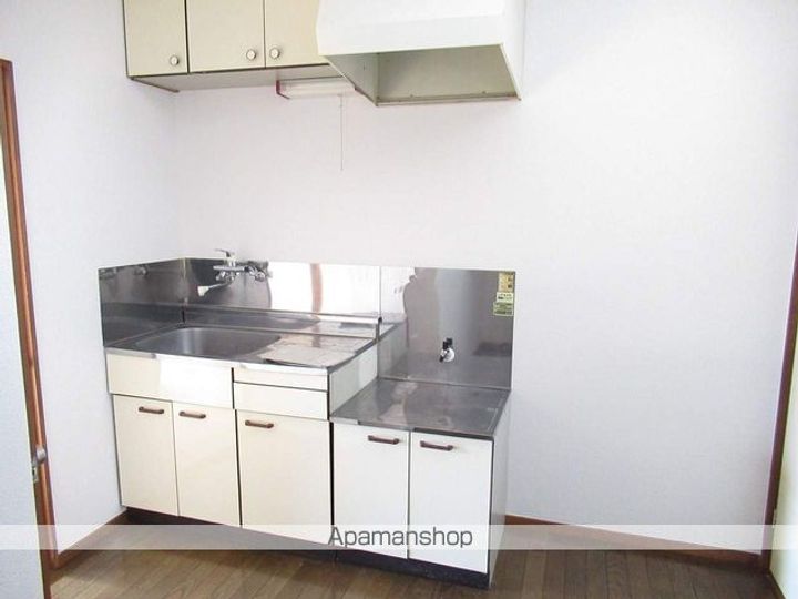 岩手県滝沢市大崎の賃貸アパートのキッチン