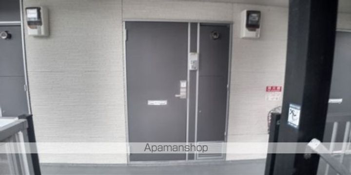 レオパレスTOMA Ⅲの玄関