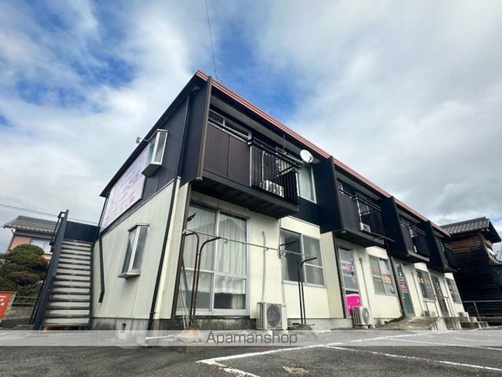 滋賀県東近江市妙法寺町の賃貸アパートの外観