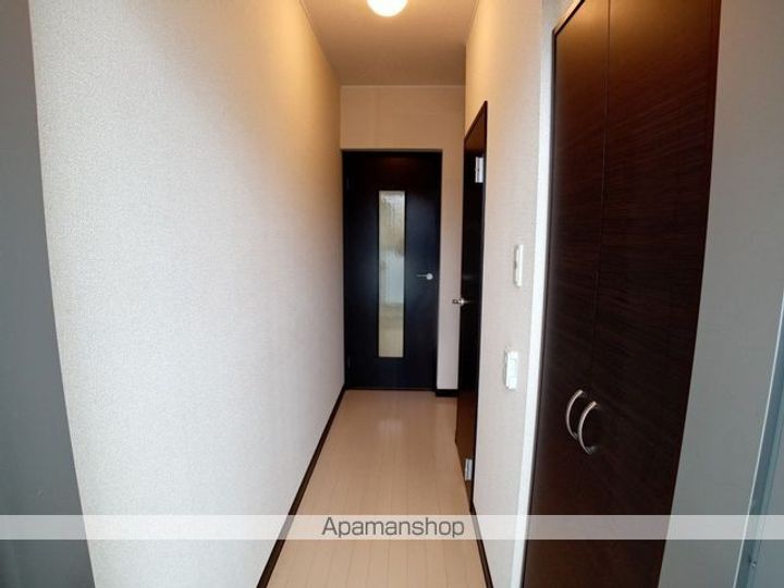 レオネクストシーガーデン106の玄関