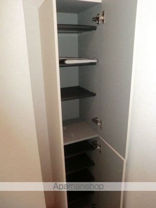 愛知県名古屋市東区大幸3丁目の賃貸アパートの玄関