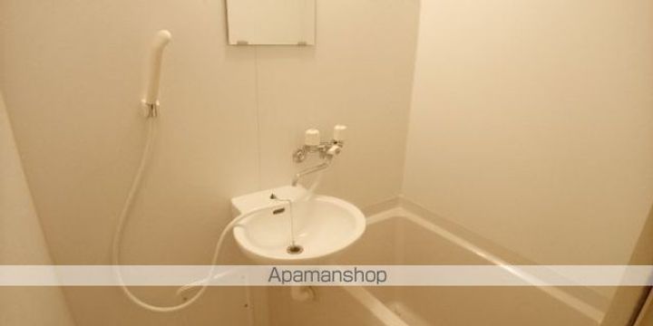 レオパレス星&ナミ K10の風呂