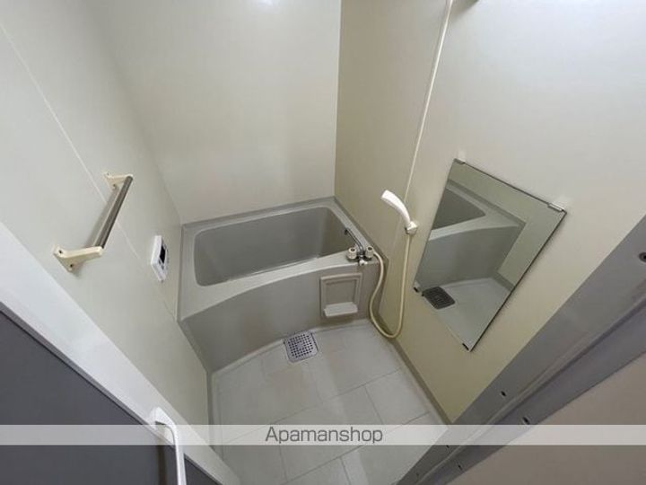 ロイヤルタウン程島 ABCDの風呂