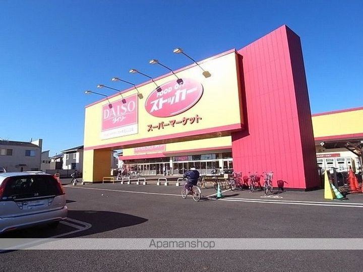 レオパレスグランシャリオの周辺