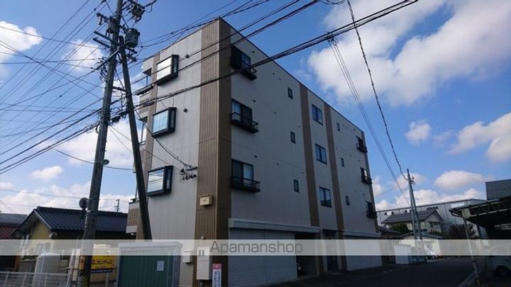 スカイコートFの外観