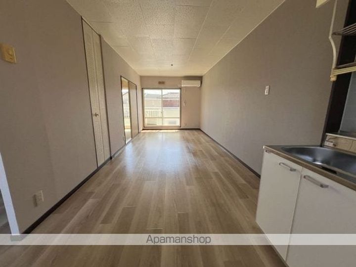 サニーハイツ202の居間