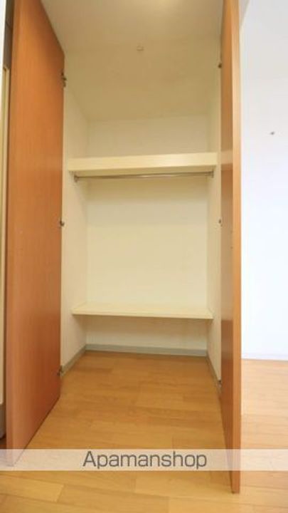 東京都武蔵野市境1丁目の賃貸マンションの内装