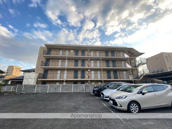 オーレックス扇町102の外観