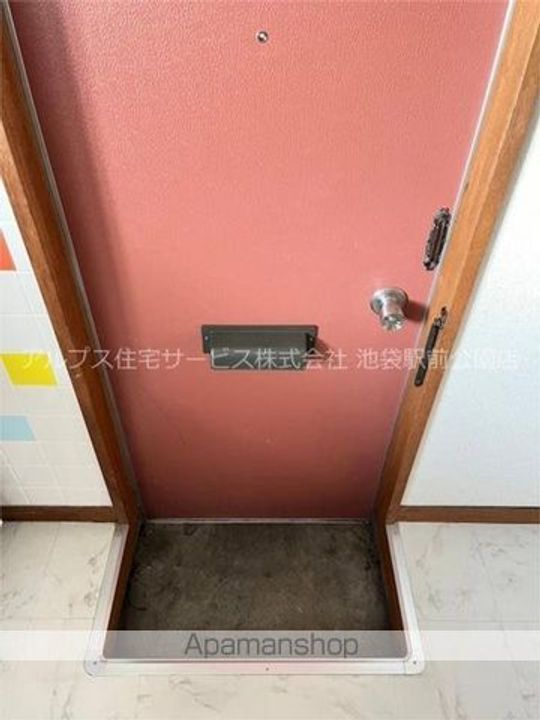 メゾン・ド・ロンドンの玄関