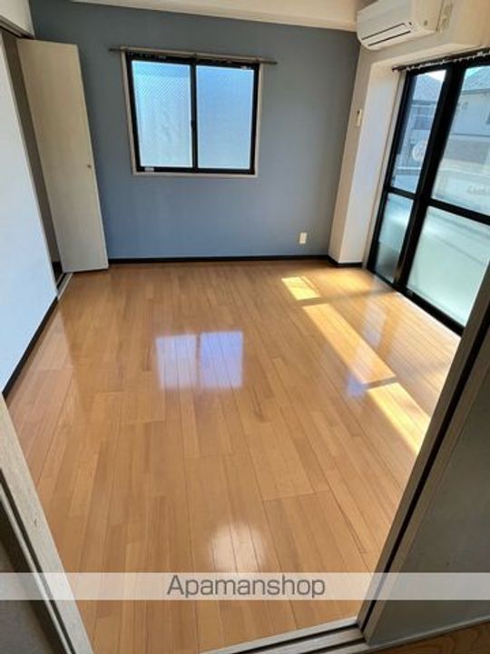 アーバンコスモの居間