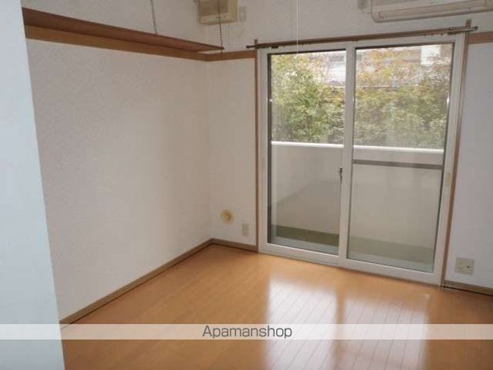 エルソーレ前沢203の居間