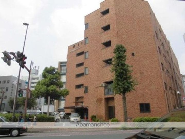 ラ・パルフェ・ド・フィネスの周辺