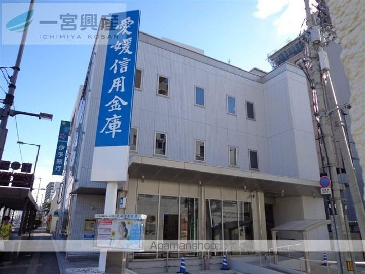 シャリエ緑町の周辺