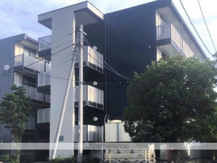 レオパレスグランデーム幕張の外観