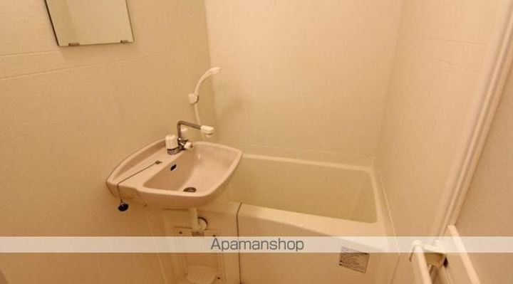 レオパレスディアコート 六木の風呂