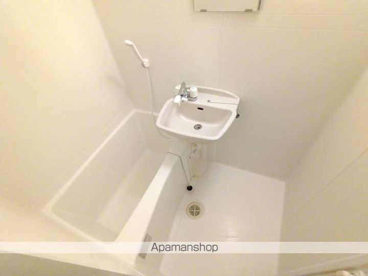 東京都世田谷区八幡山2丁目の賃貸アパートの風呂