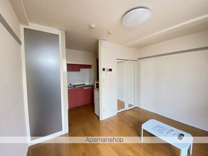 レオパレスウインドミルの居間