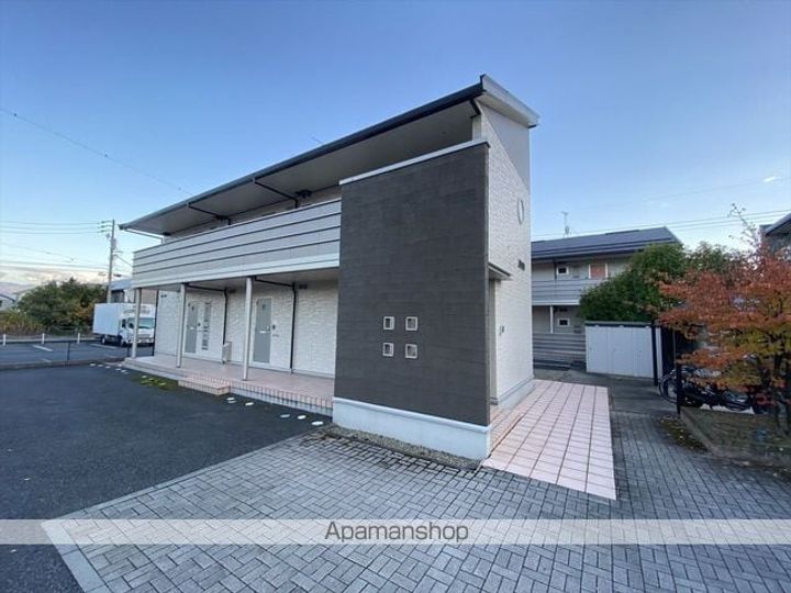 ルーエ三本柳 ABの外観